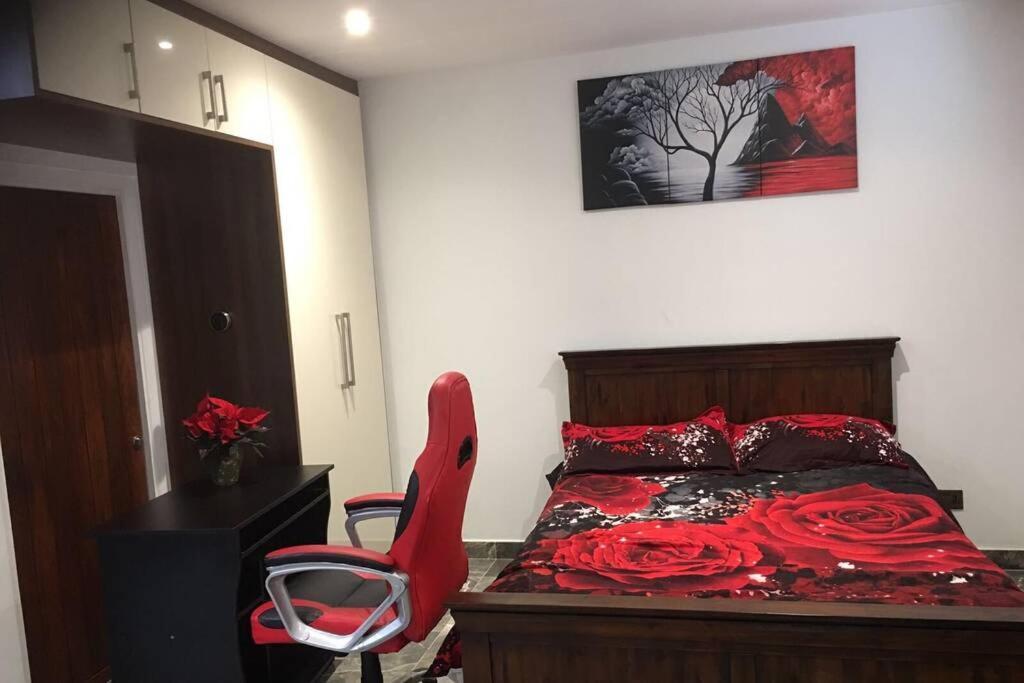 Bright, Stylish Studio Flat With Sky Sports Earley Luaran gambar